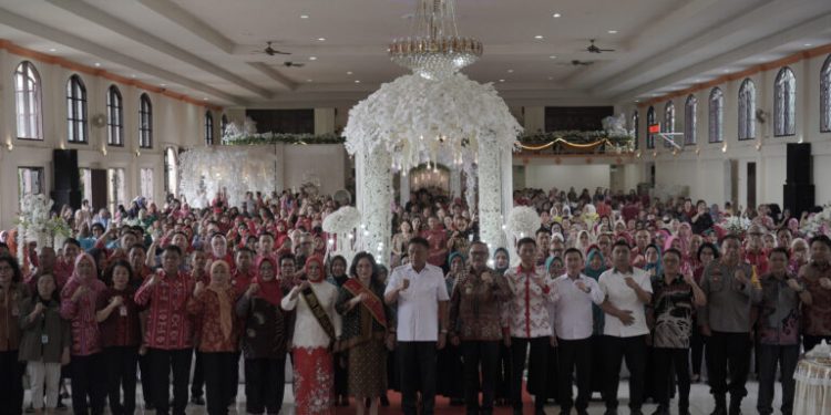 Pj Bupati Limi bersama Gubernur Sulut Saksikan Pengukuhan Bunda PAUD Bolmong