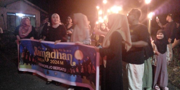 Sambut Ramadhan 1445 Hijriah, Pemdes Purworejo Bersama Masyarakat Gelar Pawai Obor