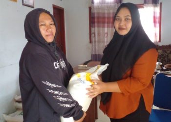 Di Bulan Penuh Berkah, Pemdes Liberia Salurkan Bantuan Pangan Beras Tahap III