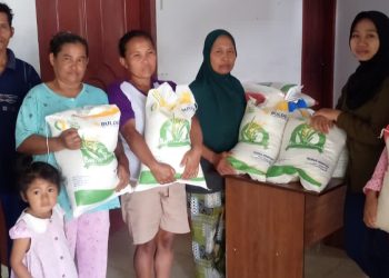 Jelang Bulan Penuh Berkah, Pemdes Liberia Salurkan Bantuan Pangan Beras Tahap II