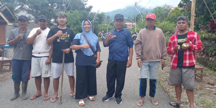 Sambut Ramadhan, Pemdes Liberia Terangi Jalan Desa dengan Lampu Hias