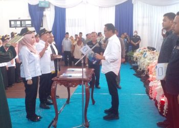 Bupati Boltim Serahkan SK kepada 162 PPPK Guru dan Nakes Formasi 2023
