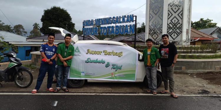 Di Bulan Penuh Berkah, GP Ansor PAC Modayag Barat Berbagi Sembako dan Takjil