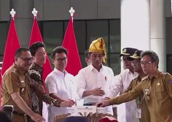 Penjabat Bupati Limi dampingi Presiden Jokowi Resmikan Bandara Bolmong