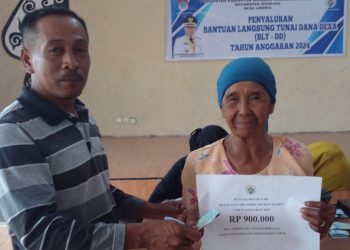 Jelang Lebaran, Pemdes Liberia Salurkan BLT DD 2024 Tahap I