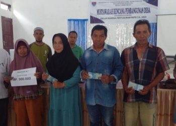 Jelang Lebaran, Pemdes Candi Rejo Salurkan BLT DD 2024 Tahap I