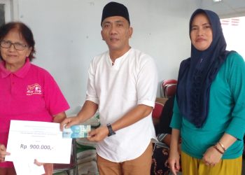 Jelang Idul Fitri 1445 Hijriah, Pemdes Modayag Salurkan BLT DD 2024 Tahap I