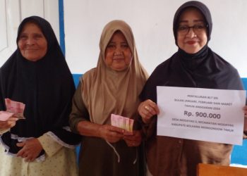 Jelang Hari Kemenangan, Pemdes Modayag II Salurkan BLT DD 2024 Tahap I