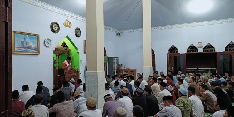 Safari Ramadhan di Masjid Al-Manar Desa Wangga, Bupati Limi: Silaturahmi Tetap Kita Dijaga