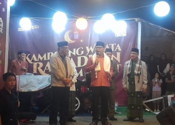 Dukung Kreativitas Pemuda Desa Otam, Bupati Limi Beri Bantuan 10 Juta Rupiah