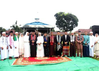 Pemkab Bolmong Gelar Salat Idul Fitri 1445 H Bersama Masyarakat di Kecamatan Lolayan