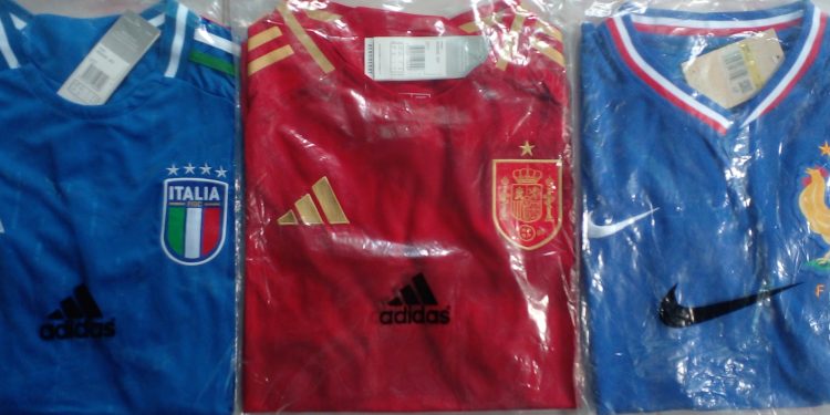 Jelang Euro 2024, Soccer Jersey Tawarkan Baju Bola Murah Meriah