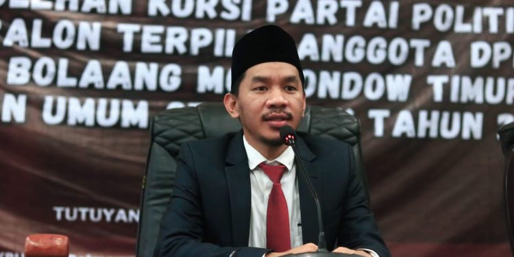 KPU Boltim Umumkan Syarat Dukungan Pasangan Calon Perseorangan