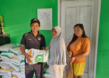 Pemdes Liberia Timur Salurkan Bantuan Pangan Beras Tahap IV kepada 47 KPM