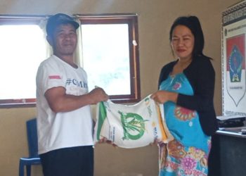 Pemdes Sumber Rejo Salurkan Bantuan Pangan Beras Tahap IV kepada 19 KPM