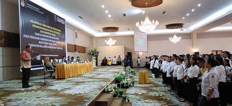 Asisten I Wakili Pj Bupati Jusnan C Mokoginta Hadiri Pelantikan PPS se-Bolmong