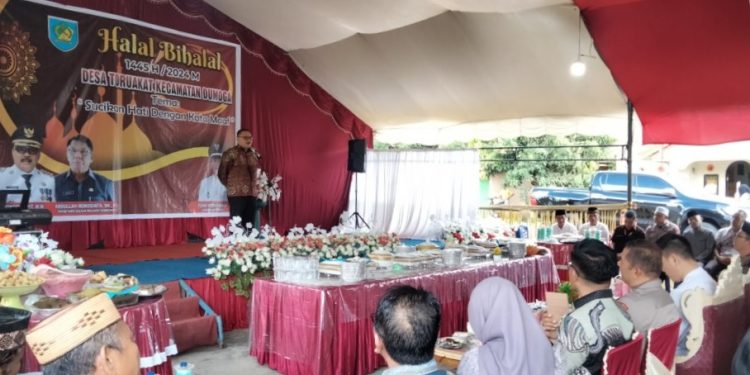 Bupati Limi Mokodompit Hadiri Halal Bihalal di Desa Toruakat