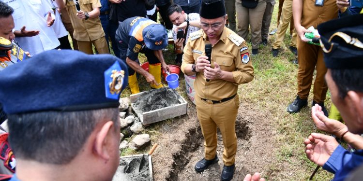 Bupati SSM Letakkan Batu Pertama Pembangunan Pelabuhan Kotabunan