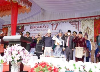 Pj Bupati Bolmong Hadiri Upacara Peringatan HUT Kota Kotamobagu