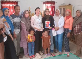 Pemdes Modayag III Beri Bantuan 96 Paket Makanan Tambahan kepada Bayi, Anak Balita dan Bumil