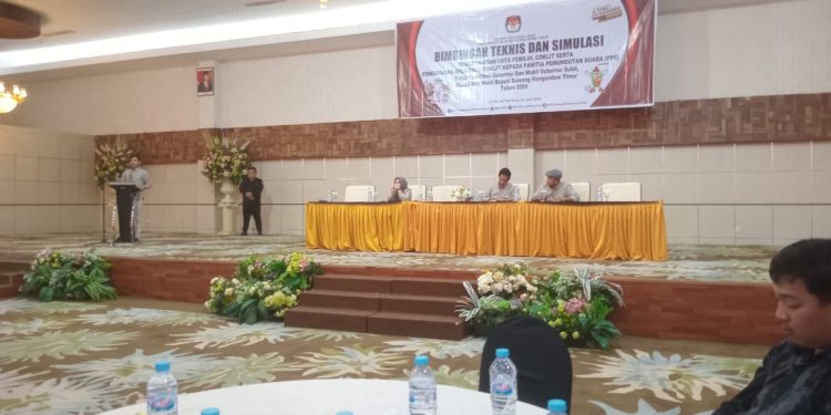 KPU Boltim Gelar Bimtek Pemutakhiran Data Pemilih, Coklit Pemilu Serta Simulasi Penggunaan Aplikasi E-Coklit