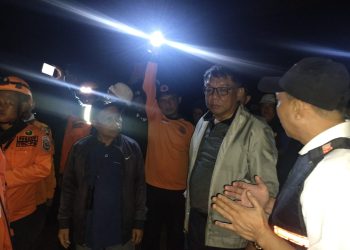 Turun ke Lokasi Terdampak Banjir, Sekda Bolmong Imbau Warga Sigap Terhadap Keselamatan