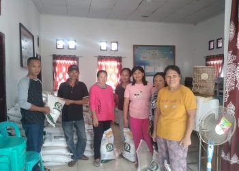 Pemdes Modayag III Salurkan Bantuan Pangan Beras Tahap VI