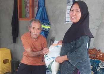 Pemdes Sumber Rejo Salurkan Bantuan Pangan Beras Tahap VI Secara Door To Door