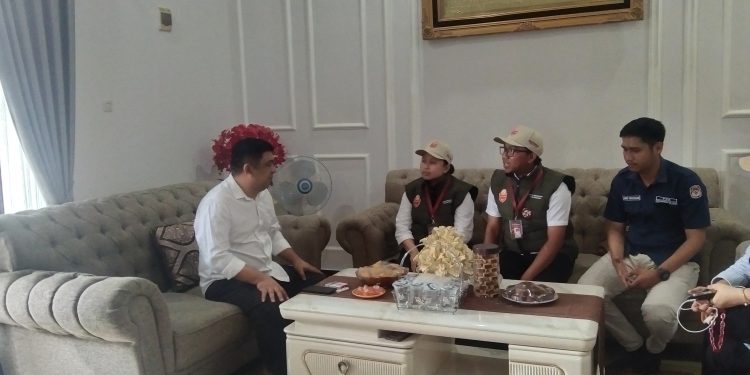 Petugas Pantarlih Sambangi Rumah Ketua DPRD Kotamobagu