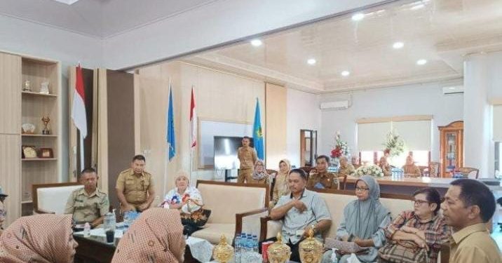 Pj Bupati Jusnan Fasilitasi Dokumen Kependudukan Bocah Viral Asal Domisil