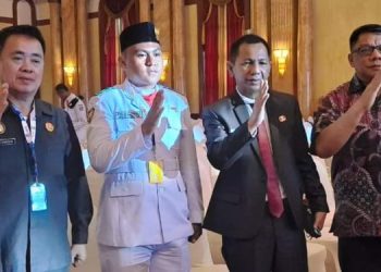 Pj Bupati Jusnan Hadiri Penyerahan Duplikat Bendera Merah Putih