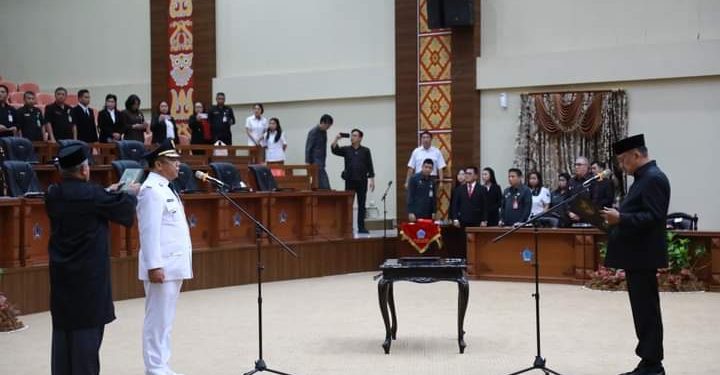 Bupati Jusnan Hadiri Pelantikan Pj Wali Kota Kotamobagu