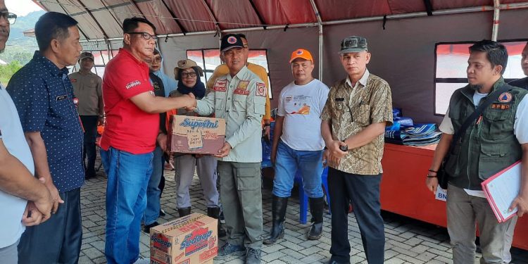 BPBD Bolmong Terima Bantuan Untuk Korban Bencana Banjir dari Pemkot Kotamobagu