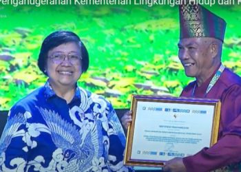 Pemkab Bolmong Terima Penghargaan dari KLHK RI