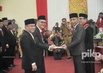 Pj Bupati Bolmong Hadiri Pelantikan 30 Anggota DPRD