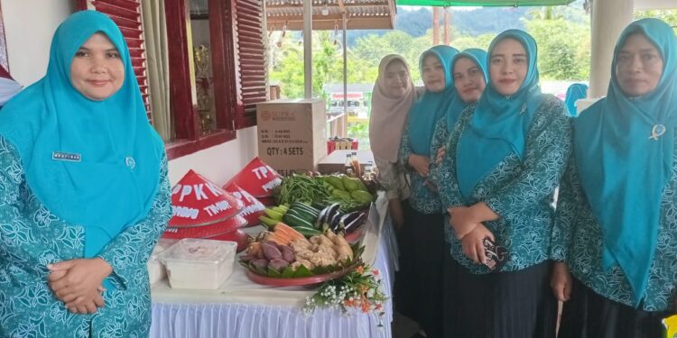 Lomba Tertib Administrasi dan Aku Hatinya di Desa Purworejo Timur, Sangadi Ucapkan Terima Kasih atas Kunjungan TP-PKK Provinsi Sulut dan Tim Penilai