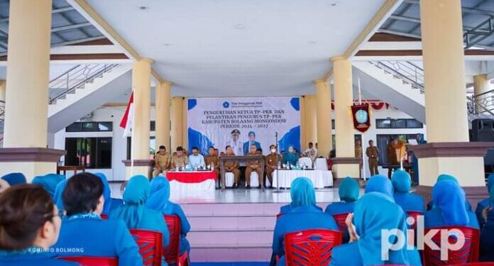 Pj Bupati Bolmong Pimpin Pengukuhan TP-PKK Periode 2024-2027