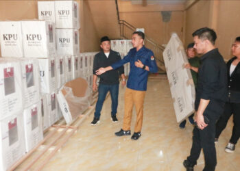 KPU Boltim Mulai Distribusikan Logistik Pilkada 2024 di 7 Kecamatan