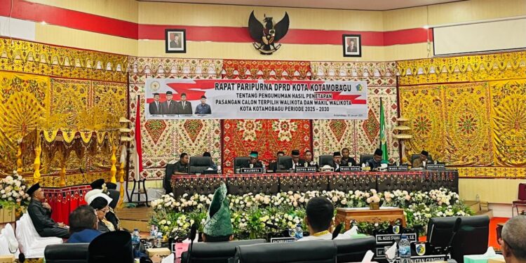 DPRD Kotamobagu Gelar Paripurna Penetapan Wali Kota dan Wali Kota Terpilih Periode 2025-2030
