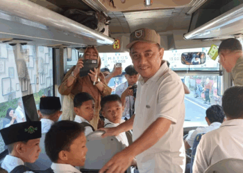 Siswa di Bolmong Gunakan Ulang Bus Sekolah