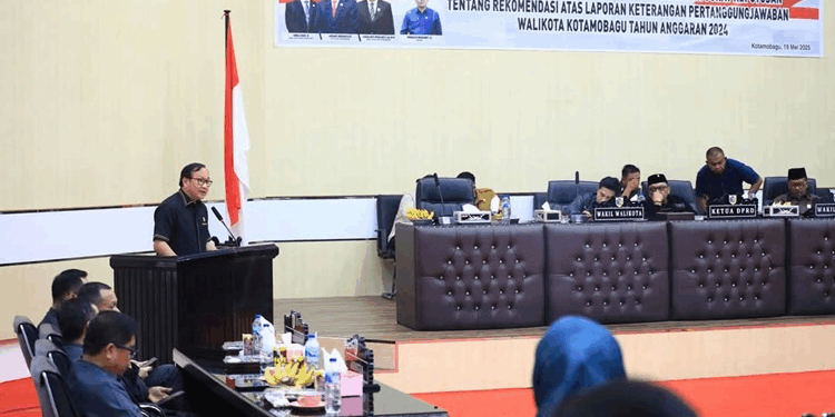 Royke Kasenda Bacakan Hasil Rekomendasi Pansus LKPJ Tahun Anggaran 2024