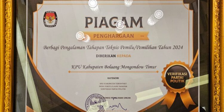 KPU Boltim Terima Penghargaan dari KPU RI Sebagai Terfavorit Pengelolaan Tahapan Verpol