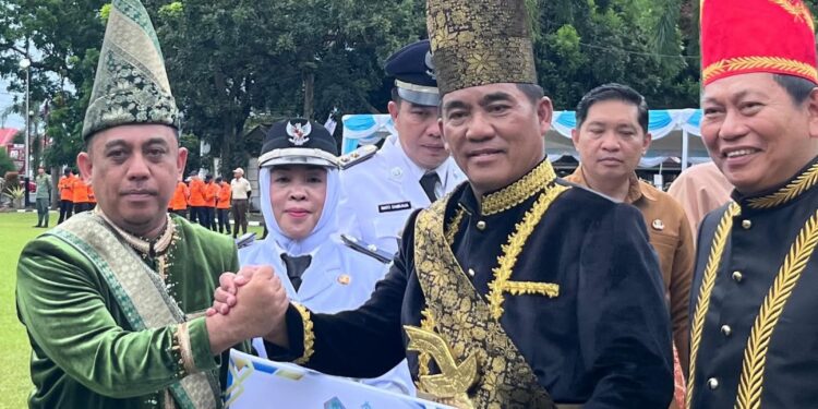 Menang Lomba, Desa Kopandakan II Terima Penghargaan dari Gubernur Sulut