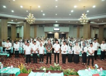 Disdikbud Bolsel Gelar Bimtek Pengelolaan Dana BOSP SD dan SMP Tahun 2025