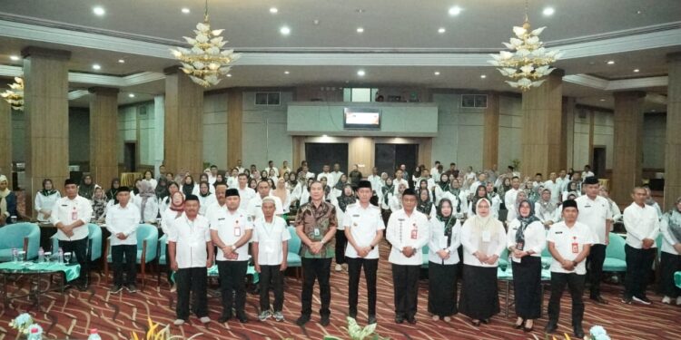 Disdikbud Bolsel Gelar Bimtek Pengelolaan Dana BOSP SD dan SMP Tahun 2025