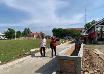 Pastikan Progres Pengerjaan, Bupati Iskandar Tinjau Langsung Proyek Alun-alun
