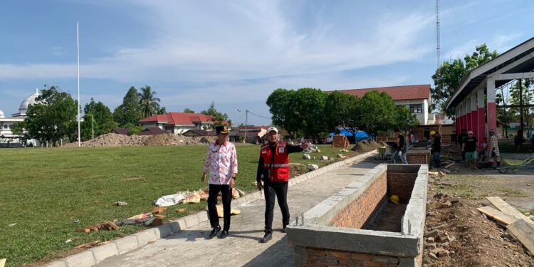 Pastikan Progres Pengerjaan, Bupati Iskandar Tinjau Langsung Proyek Alun-alun