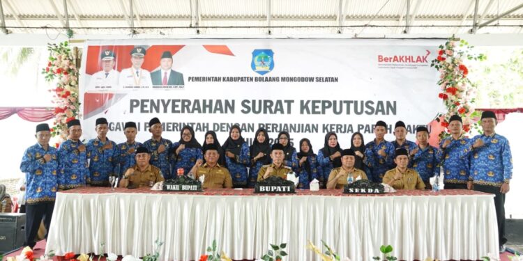 Bupati Bolsel Resmi Serahkan SK 485 PPPK Paruh Waktu