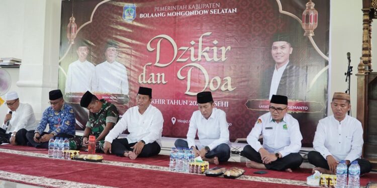 Pemkab Bolsel Tutup Tahun 2025 dengan Doa dan Dzikir Bersama di Masjid Amirul Mukminin 