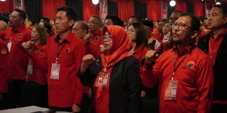 Iskandar Kamaru Kembali Dipercaya Pimpin PDIP Bolsel 